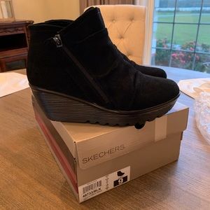 Sketchers ankle boots